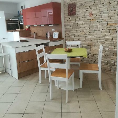 Apartma Zalka إيزولا المظهر الخارجي الصورة