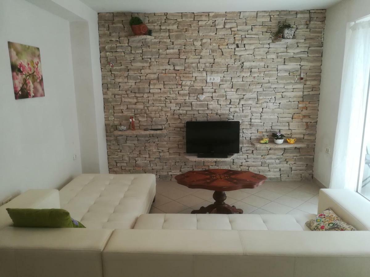 Apartma Zalka إيزولا المظهر الخارجي الصورة