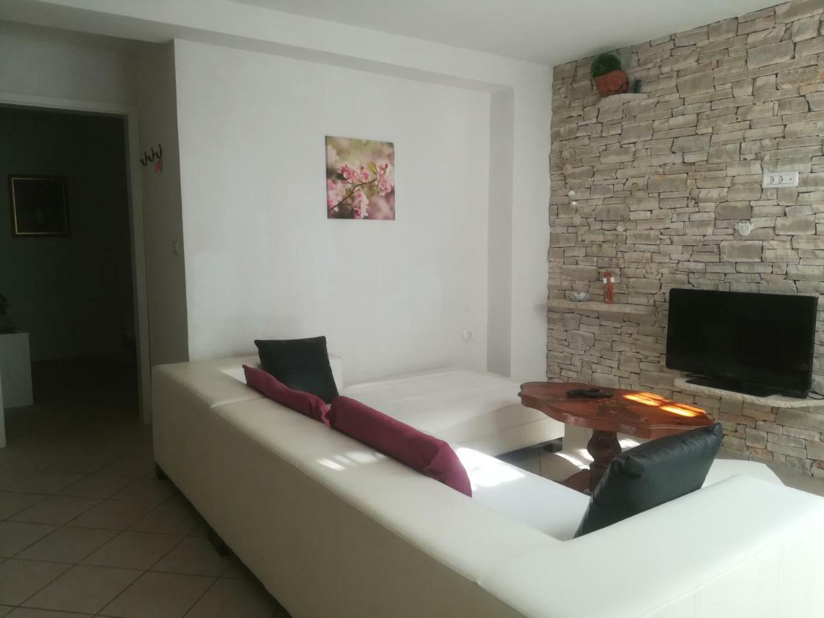 Apartma Zalka إيزولا المظهر الخارجي الصورة